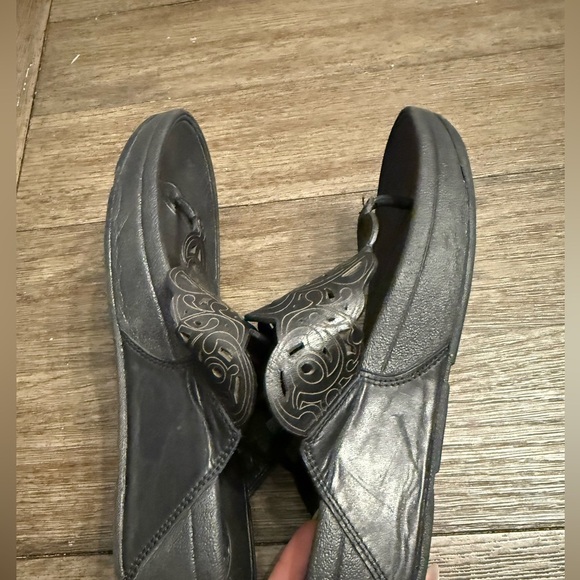 Black cutout Fitflop sandals - Picture 5 of 7